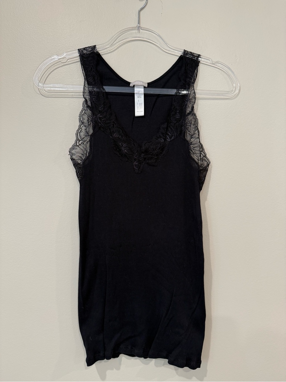 HANRO Black Ribbed Lace-Trim V-Neck Tank Top / Camisole